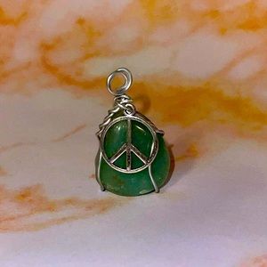 Green aventurine wire-wrapped pendant
